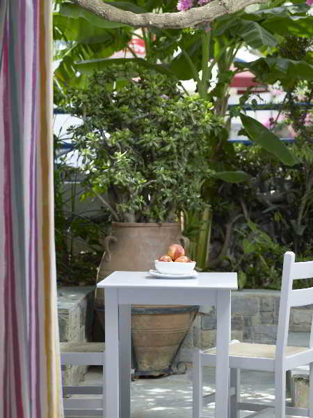 Aparthotel Ninetta's Poros Town