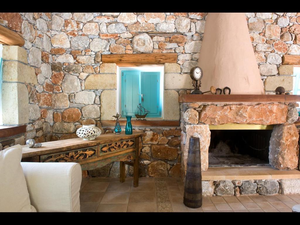 Pandora Aparthotel 3*