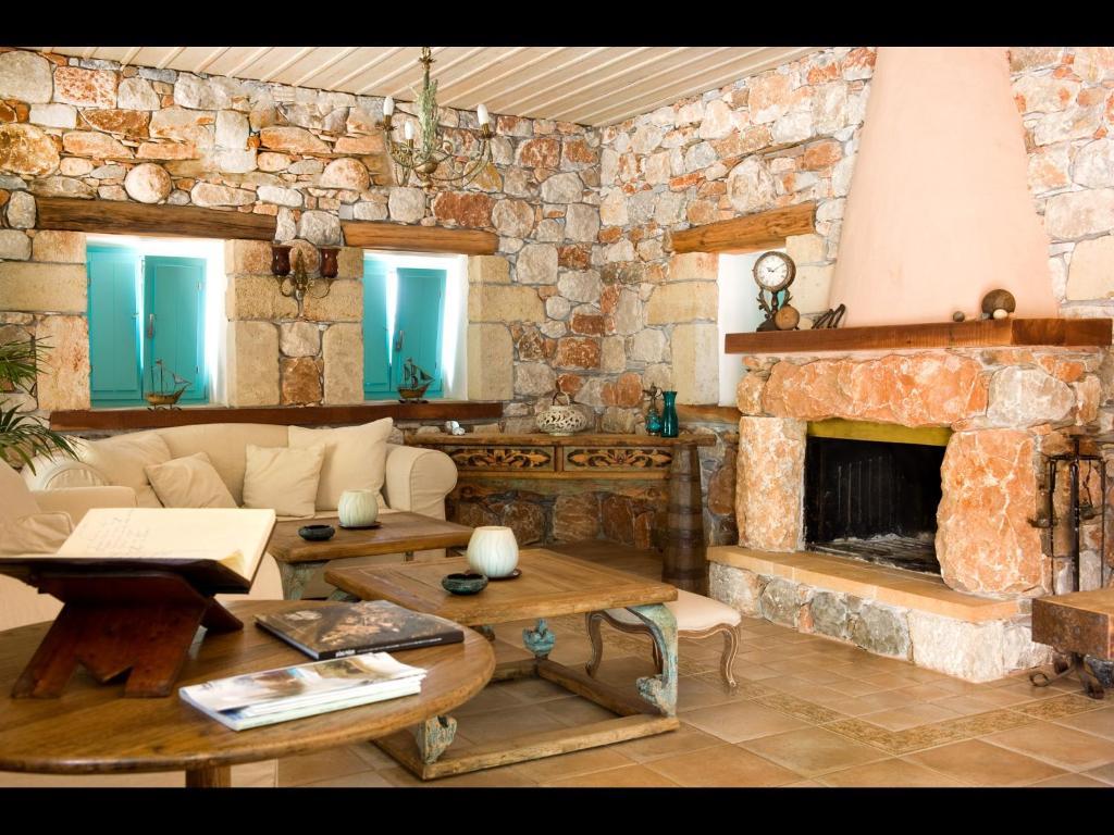 Pandora 3* Pyrgos Dirou