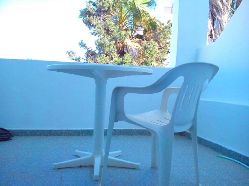 Studios Parian Blu * Logaras