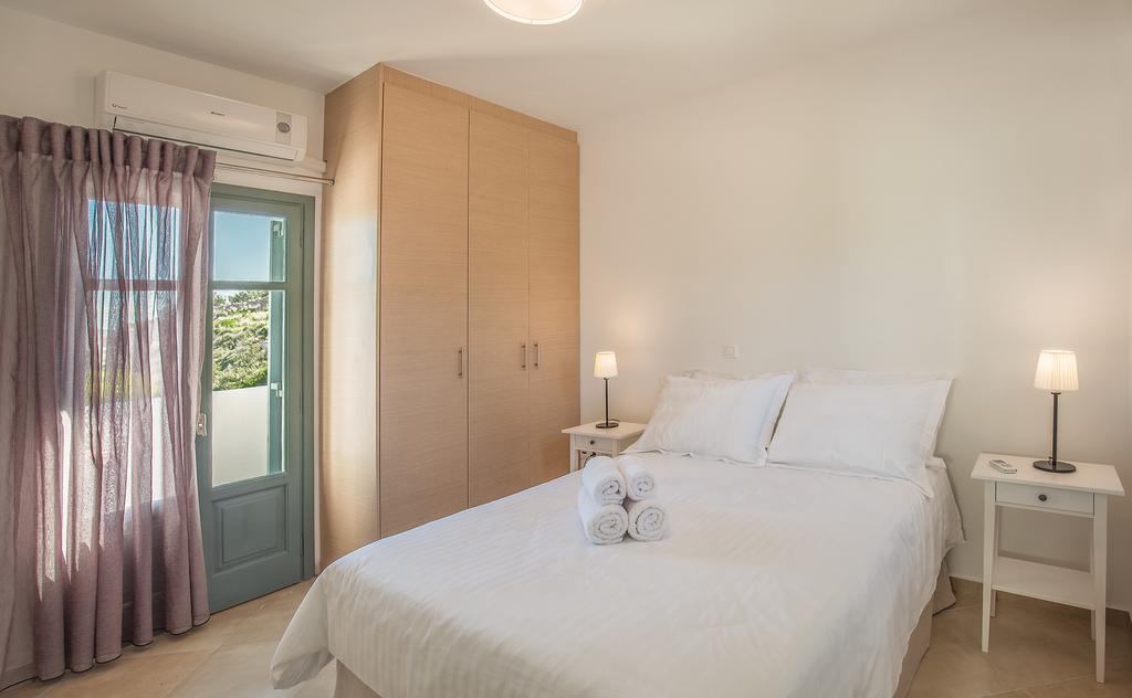 Avrofilito Syros * Ermoupoli
