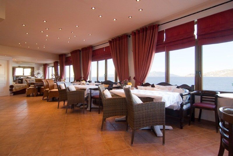 Akrotiraki Hotel 2*