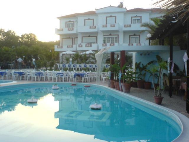Pouloudia Hotel