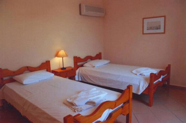 Angela's Aparthotel *
