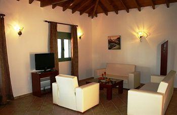 Holiday home Aselinos Koukounaries