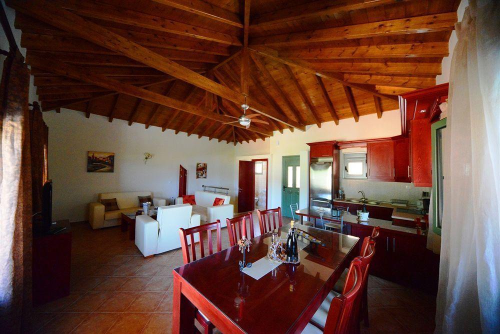Aselinos Holiday home *