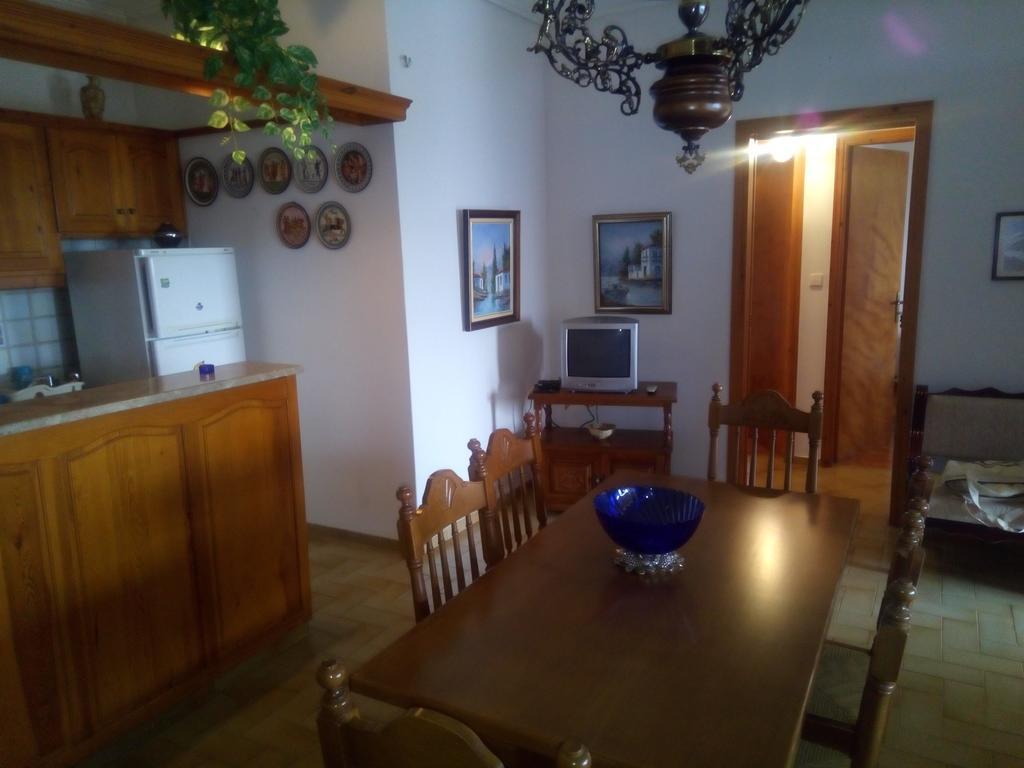 Christina Beachfront Vromopousi