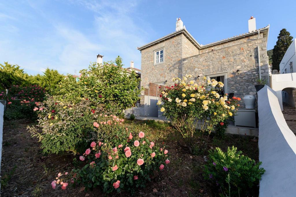 Anassa Traditional Stone House Holiday home *