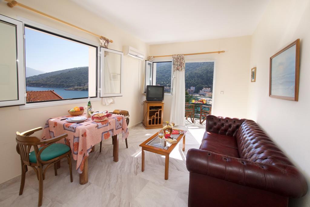 Boulevard Aetos * Agia Efimia