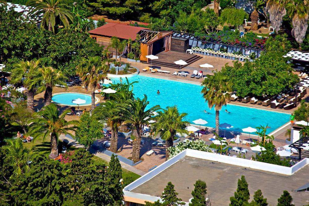Sun Palace & Resort