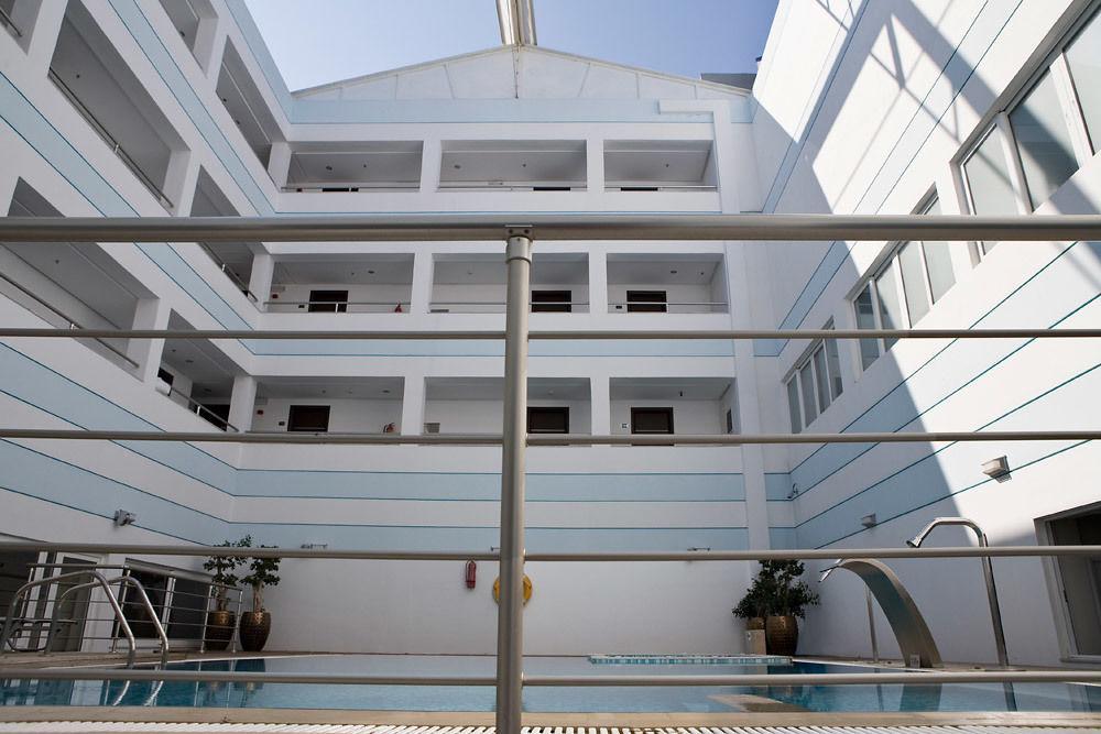 Resort Sun Palace & 4*