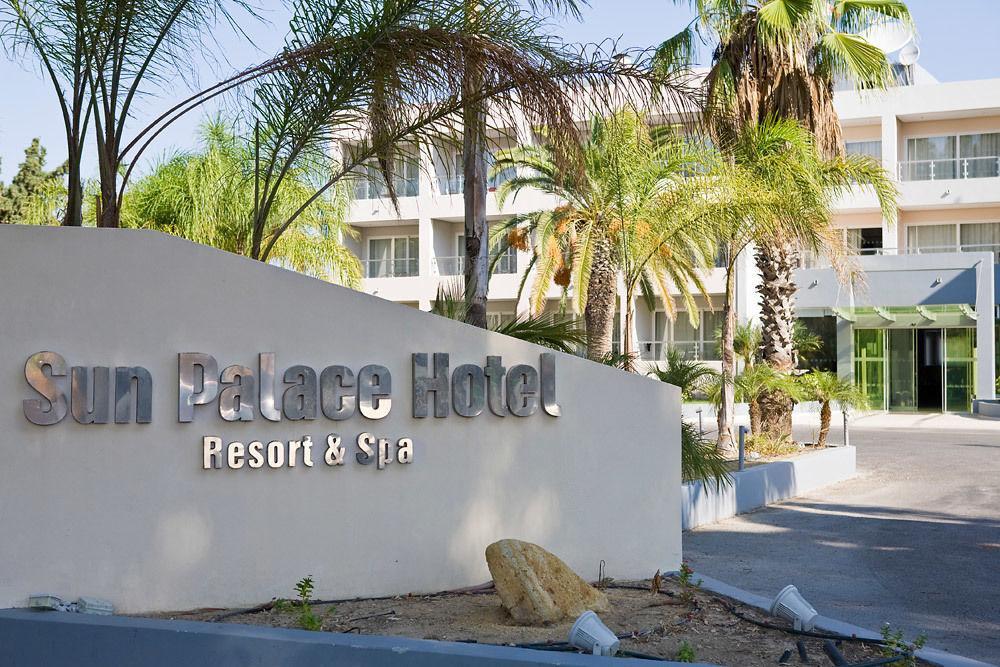 Sun Palace &