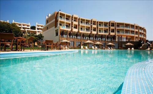 Evia & 3*