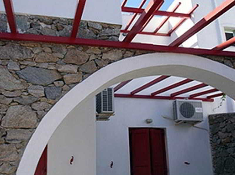 Vrissi Hotel
