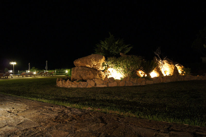 The Seasons Hotel Mousata