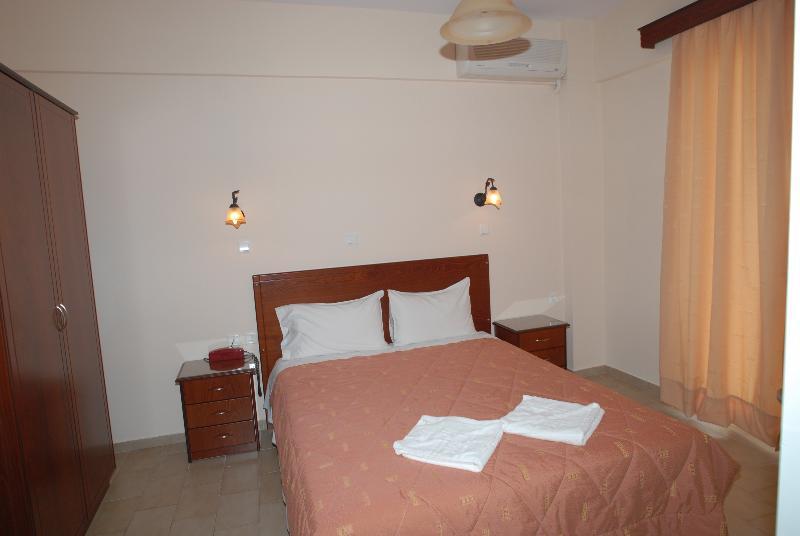 Aparthotel Eriphilly &