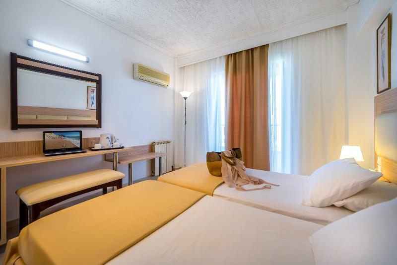 Hotel Niriides