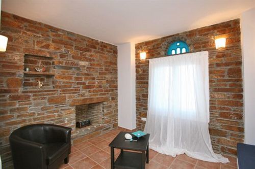Andros Prive Aparthotel
