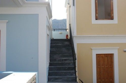 Captain George Apartment *