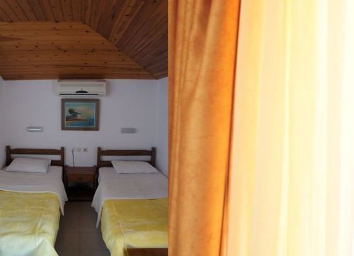 Venus Hotel 2*