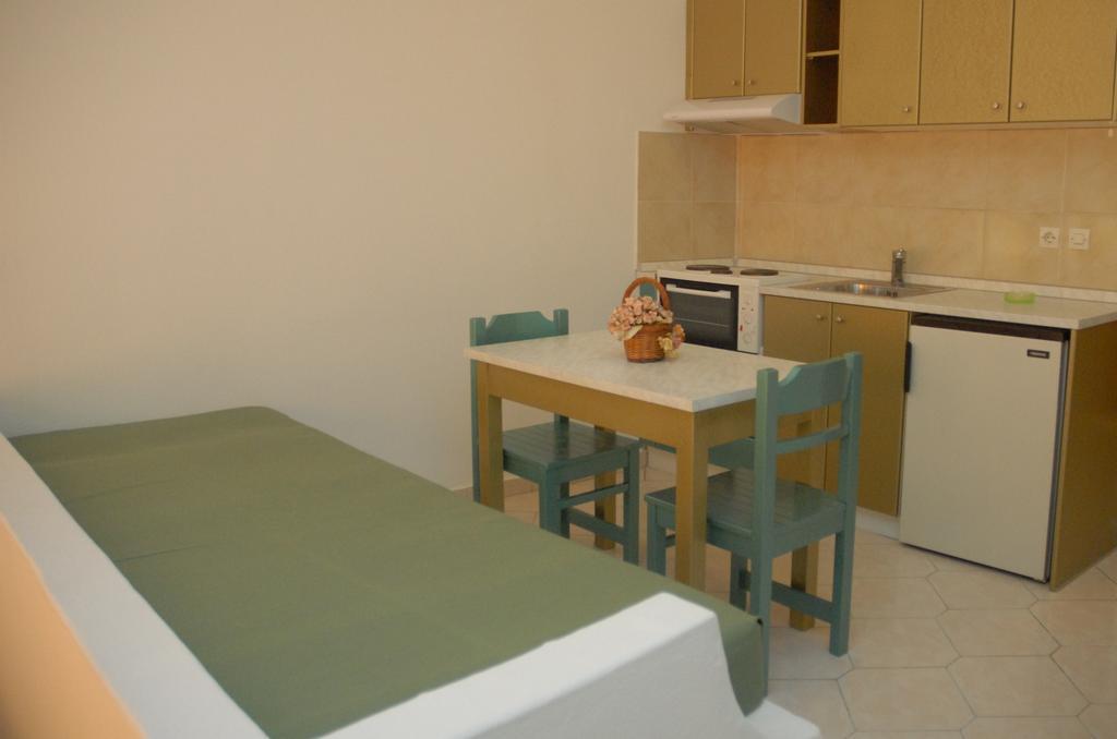 Trianta Hotel Apartments Aparthotel