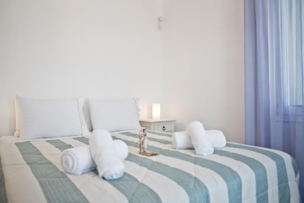 Niriides Homes & 3* Elia (Mykonos)