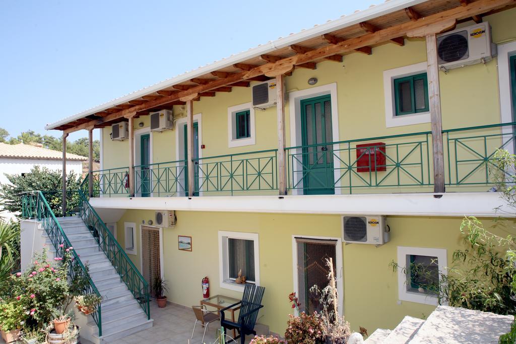 Aparthotel Lenia