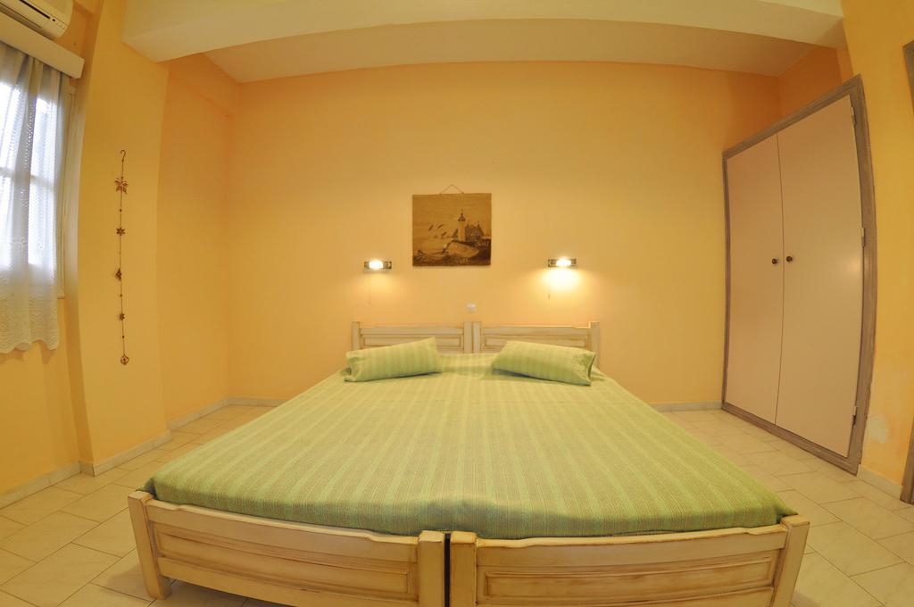 Toula Dassia (Corfu)