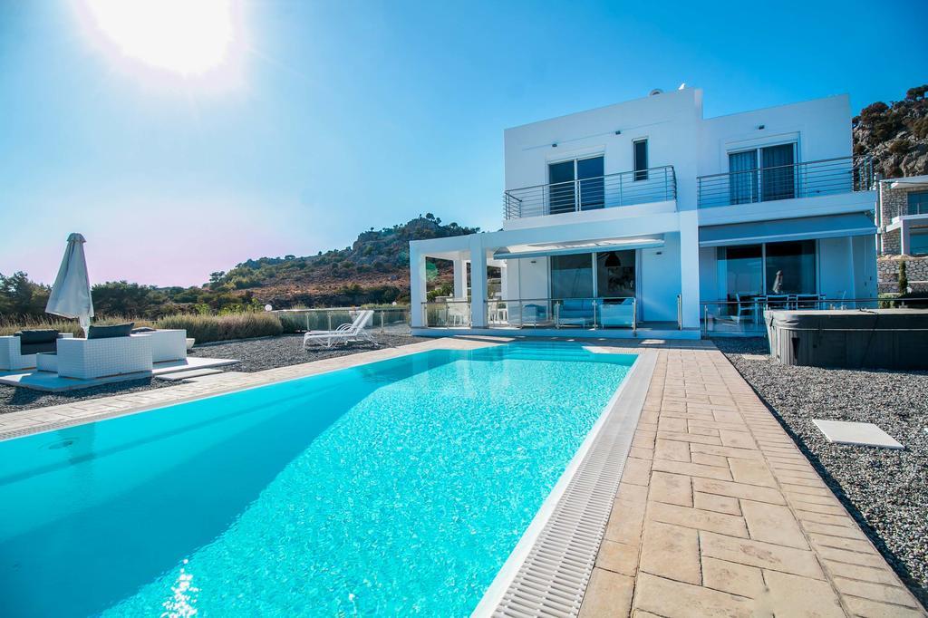 White Lady Villa *