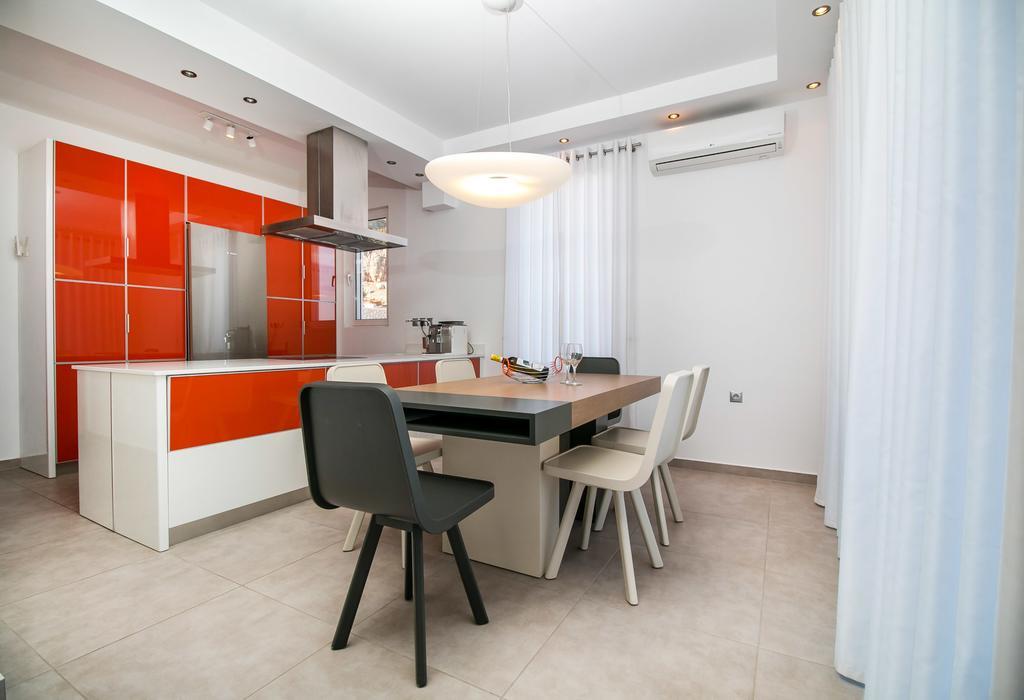 White Lady Villa