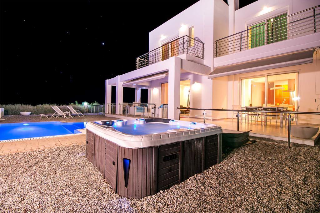 White Lady Villa *