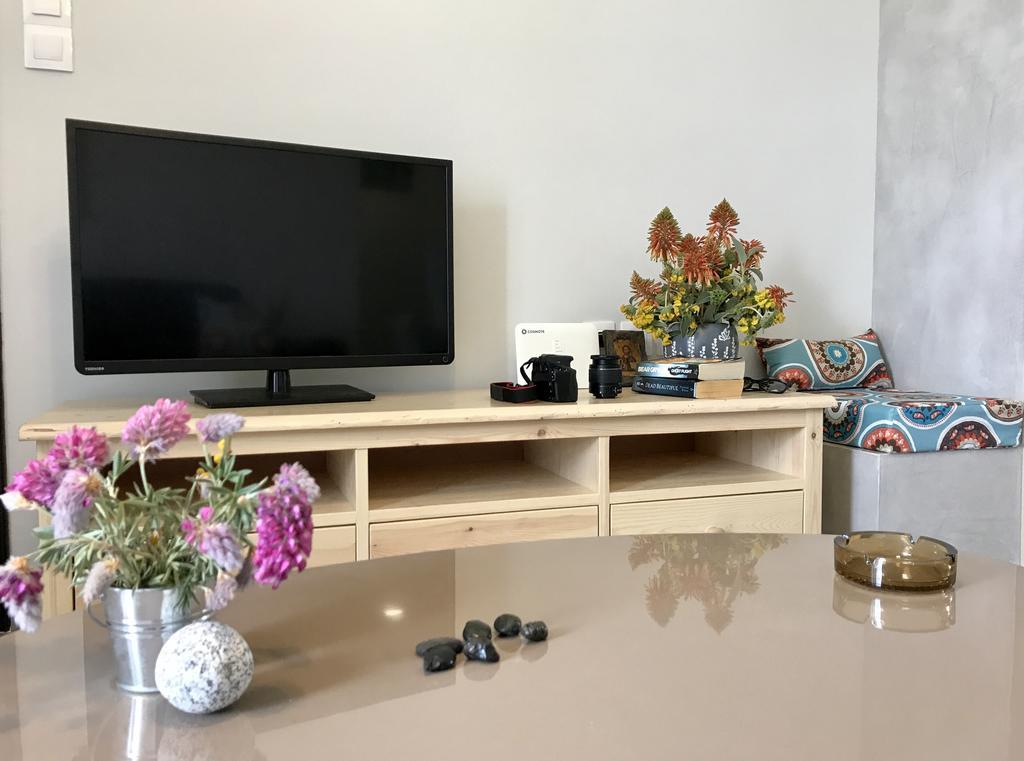 Beachside In Centre! Apartment Plakias