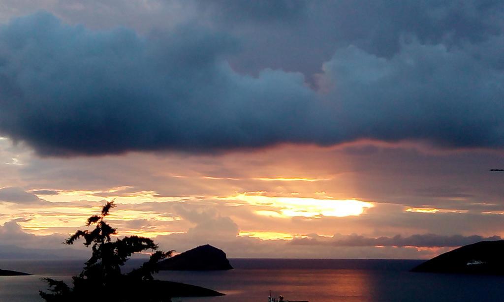 Seaside With Spectacular Sea View Villa Porto Rafti
