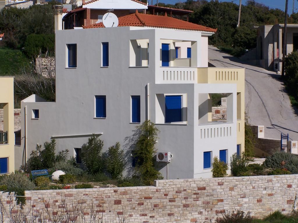 Sea Breeze Chios Apartment *
