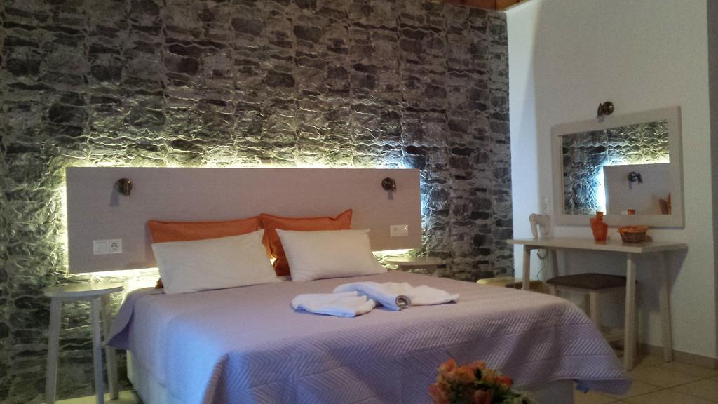 Holidays Loutro