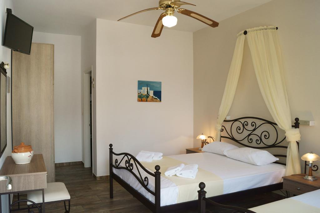Margarita Karidi Guest house Apollonia (Sifnos)