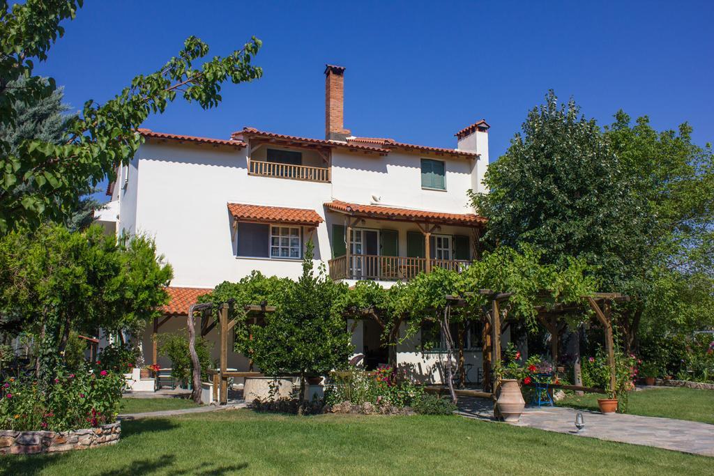 Exarchou Guest house