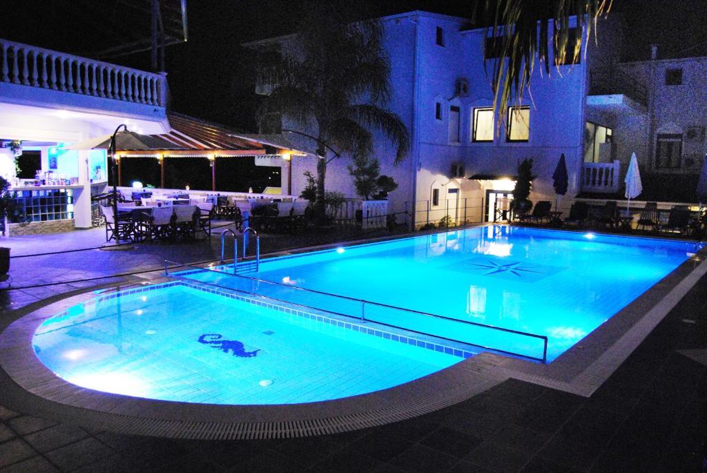 Hotel Mesogeios 2000