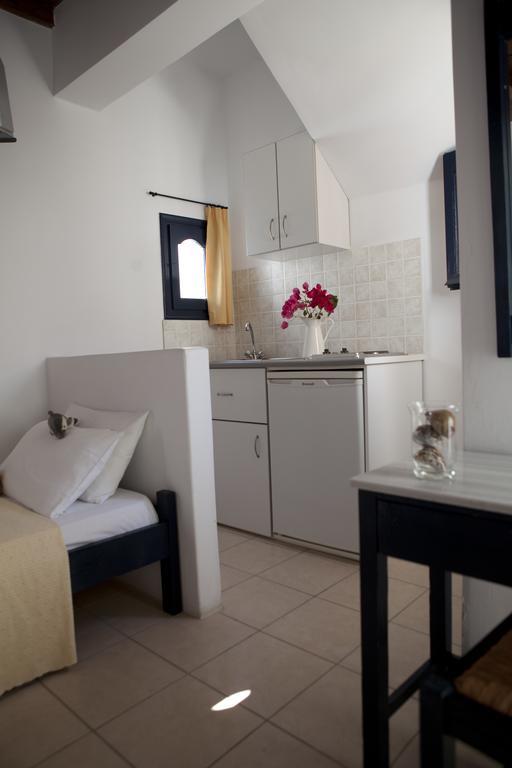 Elisso's Philoxenia Aparthotel Agios Prokopios (Naxos)