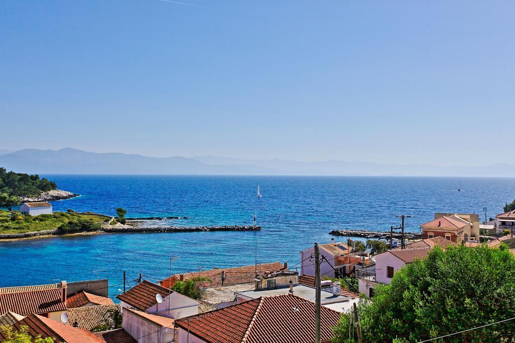 Avgi Ena Apartment Gaios