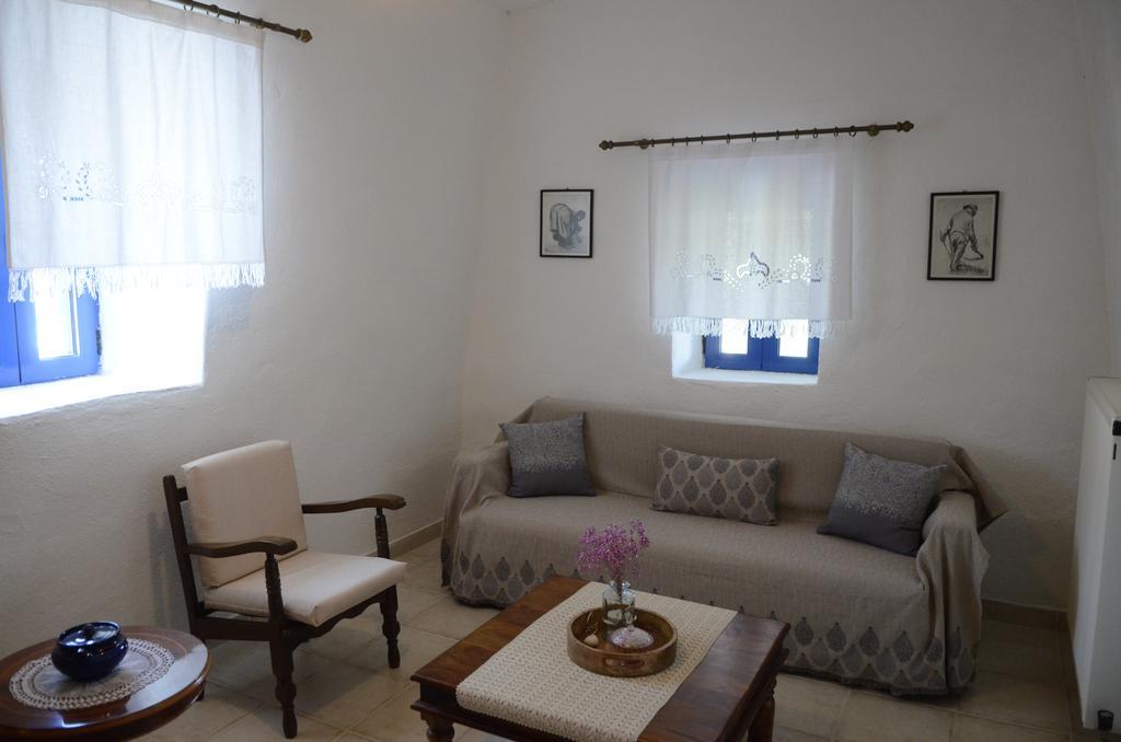 Holiday home Traditional In Kea Pisses
