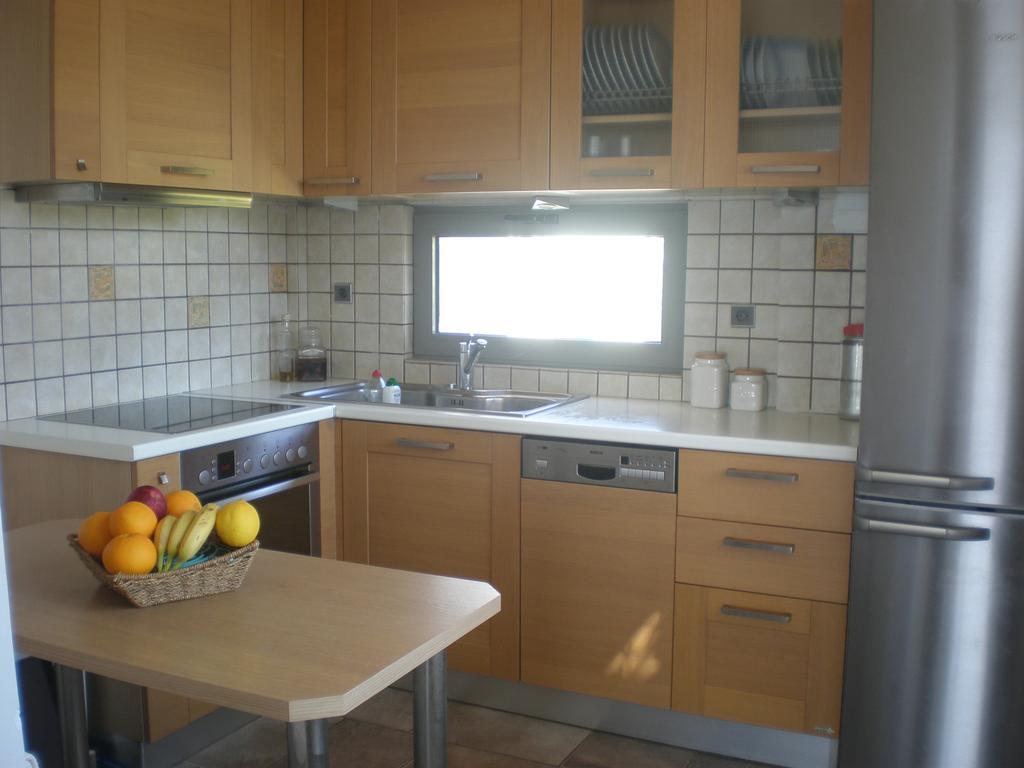 Marvelous House By The Sea Holiday home Vouliagmeni Lake