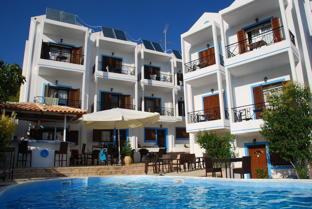 Hotel Avra 3*