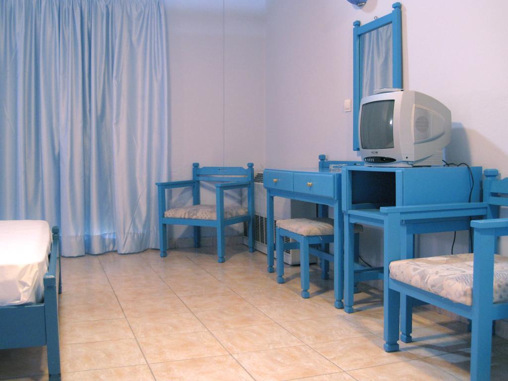 Avra 3* Monastiraki (Phocis)