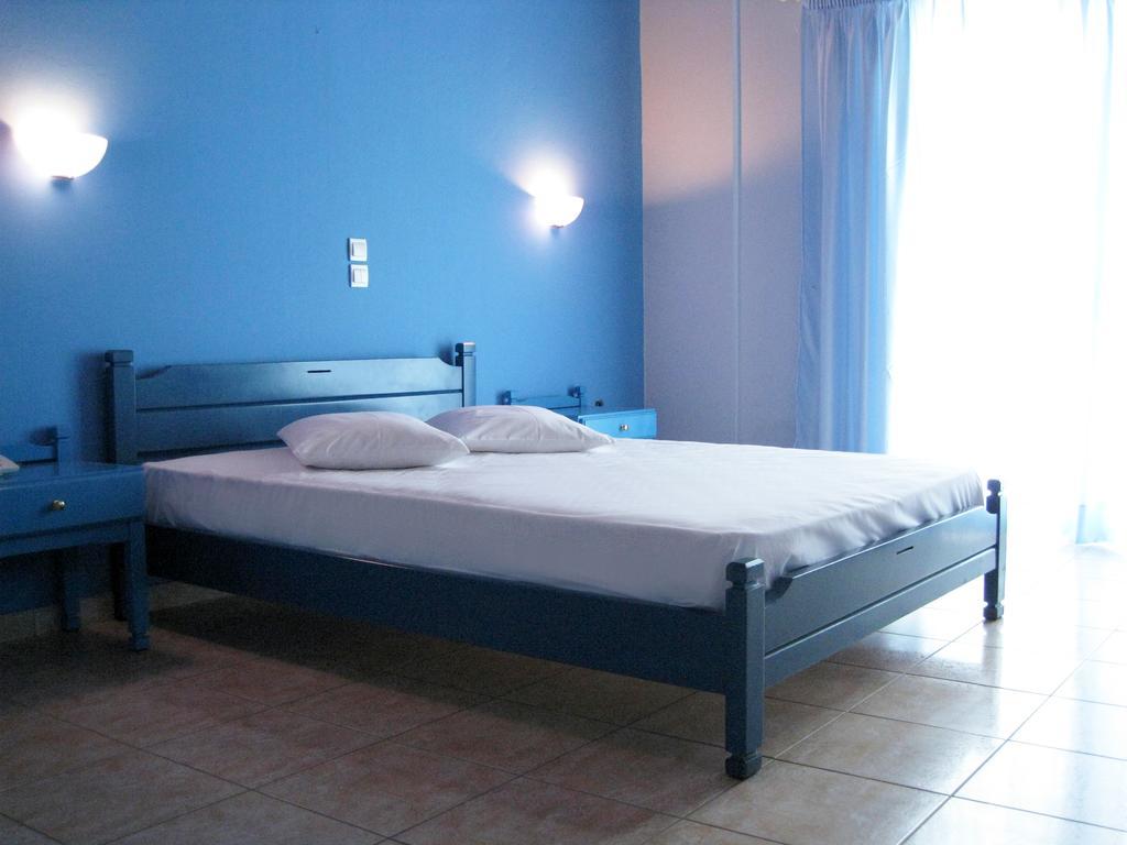 Hotel Avra 3*