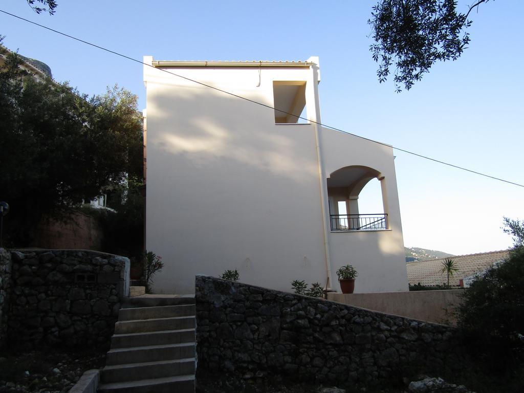 Beach Two Bedroom Maisonette With Sea View Barbati