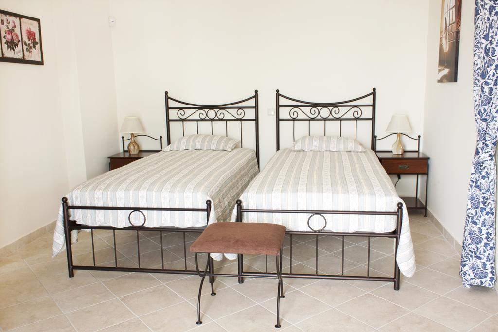 Aeropi Villa *