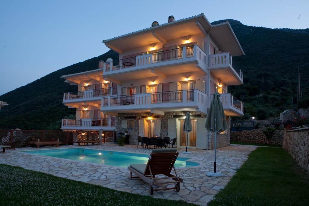 Aeropi Villa