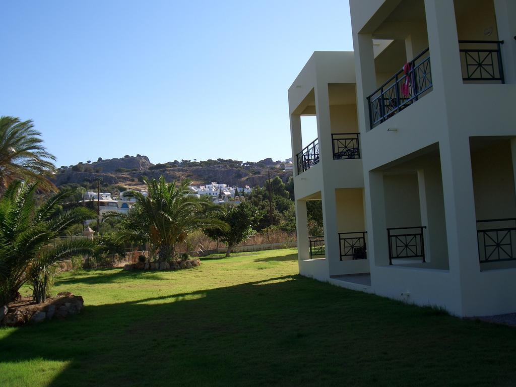 Sifis Pefkos Apartment *