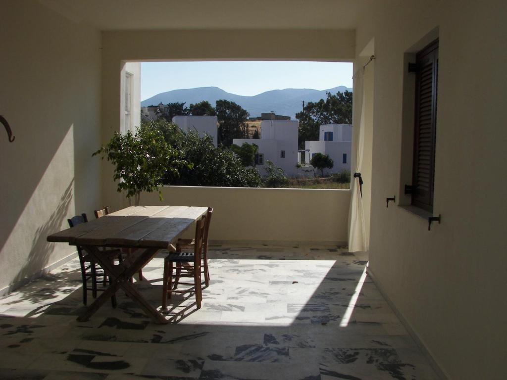 Studios Logaras